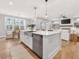 2413 Plowridge Rd, Fuquay Varina, NC 27526