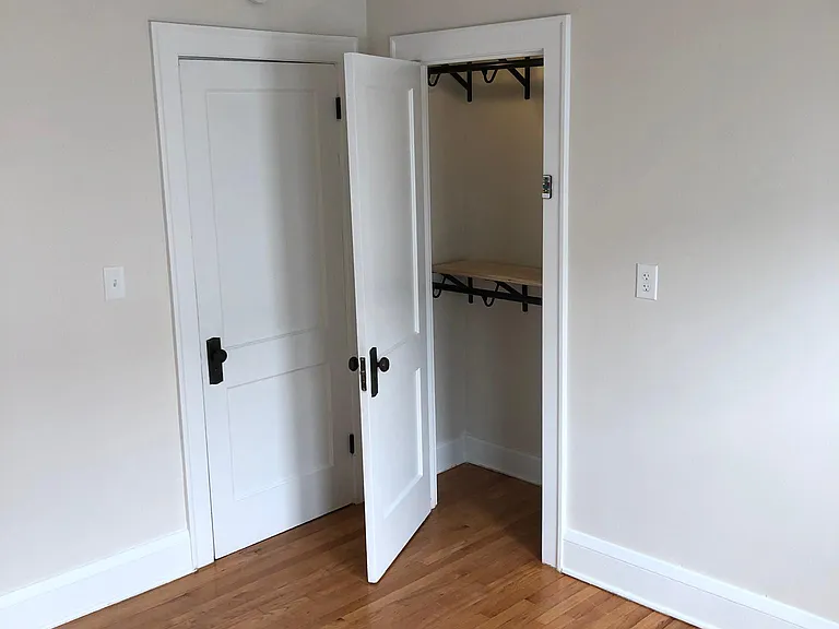 4513 Bryant Ave S #4 — Photo 10
