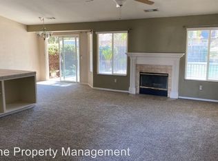 2335 E Oak Ave, Visalia, CA 93292