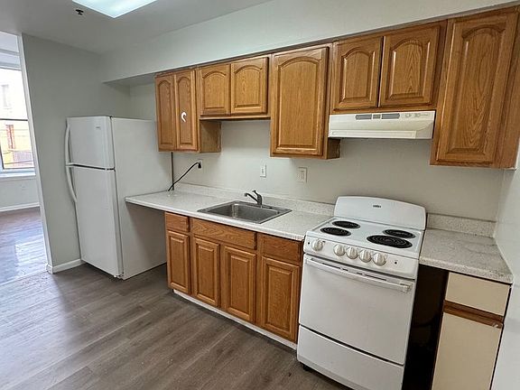 4th image of 5600 Germantown Ave APT 14