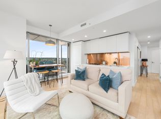 1480 Howe St #2702, Vancouver, BC V6Z 0G5