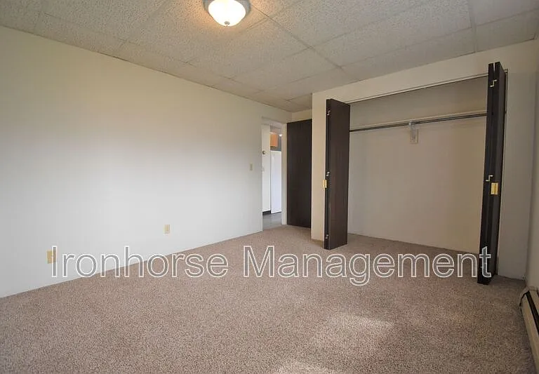 801 W Villard St #30 — Photo 18
