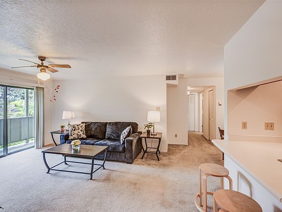 5th image of 505 Oppenheimer Dr APT 306