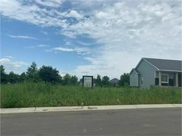 1510 Bluff St, Dundas, MN 55019