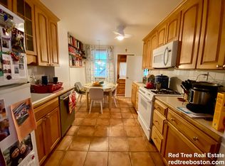 17 Perry St #17, Brookline, MA 02445