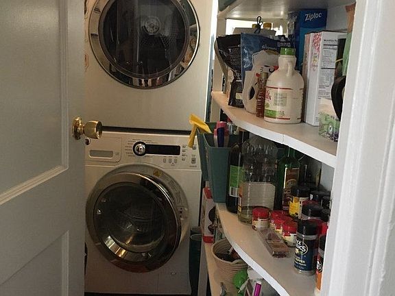 4th image of 74 Montague Pl APT 6