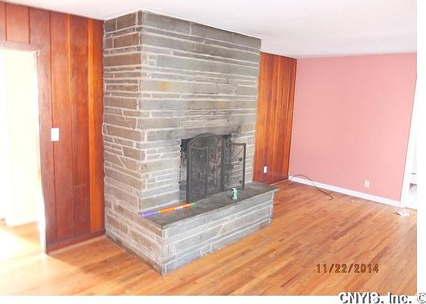 2nd image of 245 Armstrong Pl