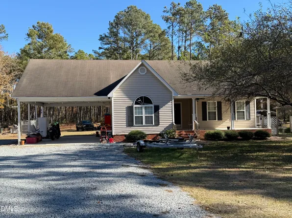 5559 Devils Racetrack Rd, Four Oaks, NC 27524