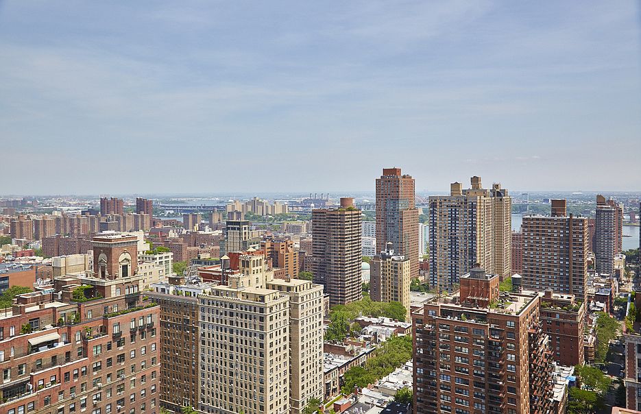 2nd image of 40 E 94th St APT 30F