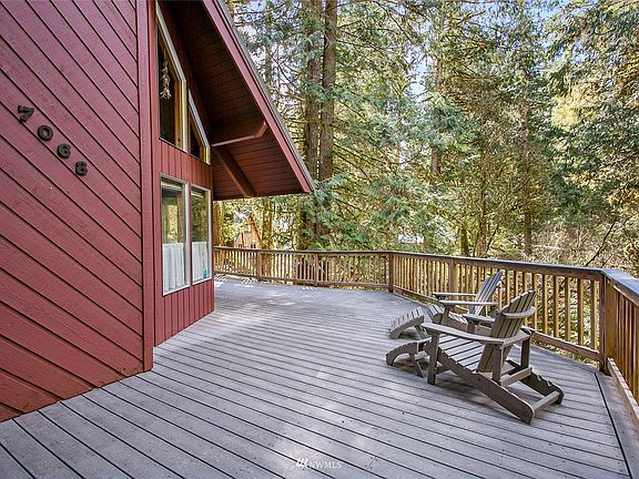 This is the view from the top of the deck stairs