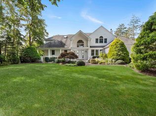 15 Linden Ln, Westhampton Beach, NY 11978
