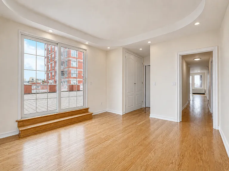 45 Oceana Dr E #6D — Photo 8