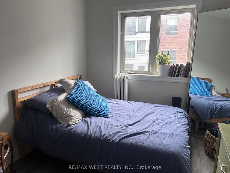 926 College St #U — Photo 7