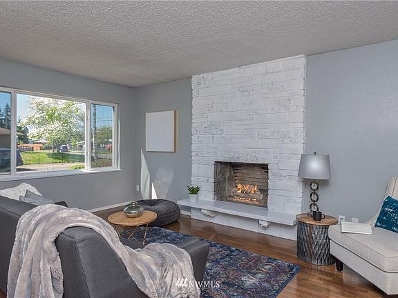 4th image of 517 S 90th St