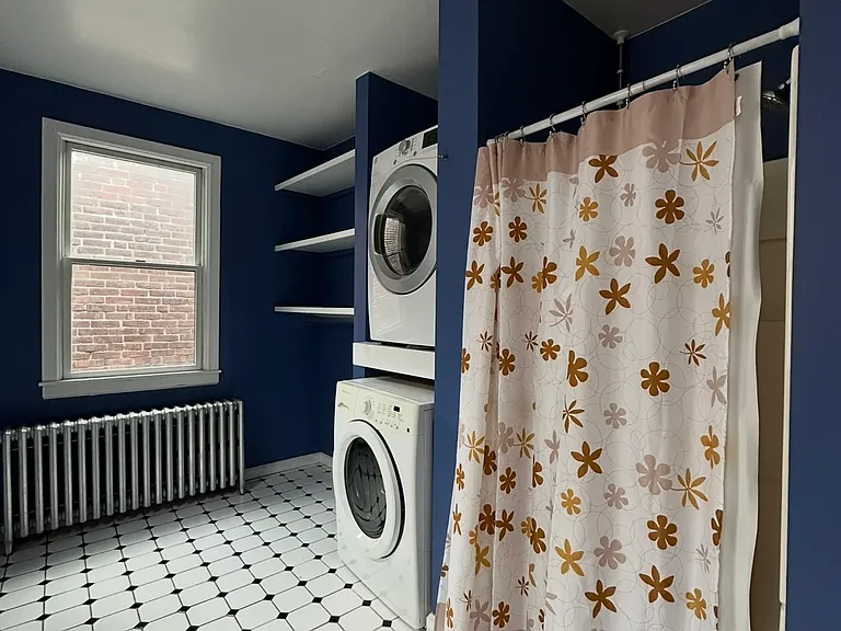 208 Fairmount Ave — Photo 9