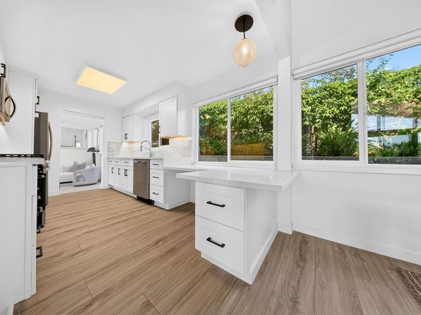17050 Sunset Blvd APT D