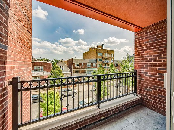 5th image of 3068 38th St #4A