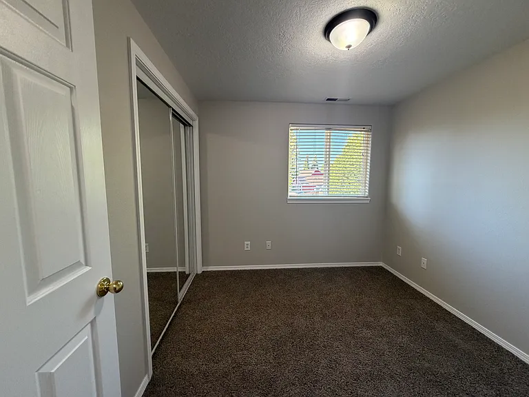 5408 Lark St SE — Photo 9