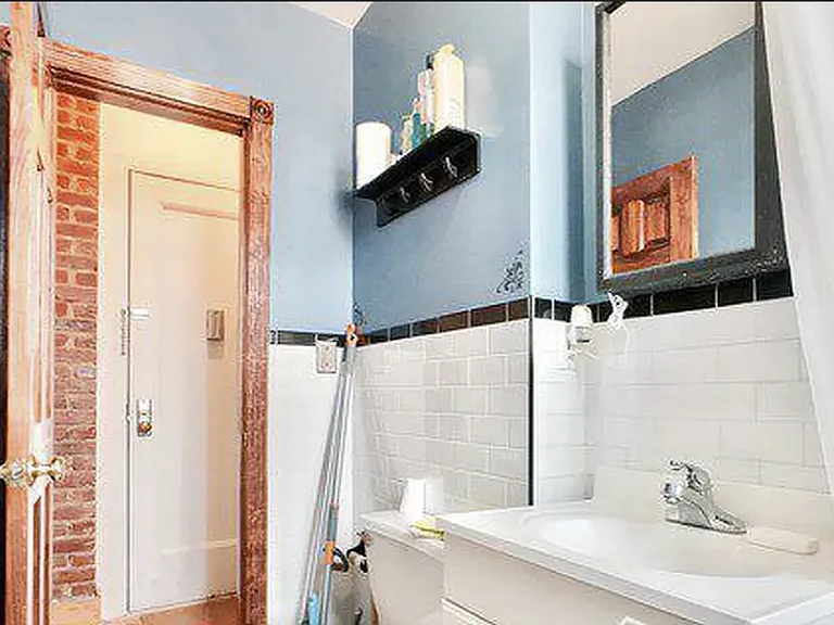 3 74th St #3C — Photo 7