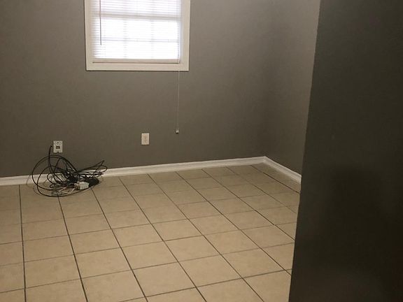 2nd image of 611 Natchitoches St #F