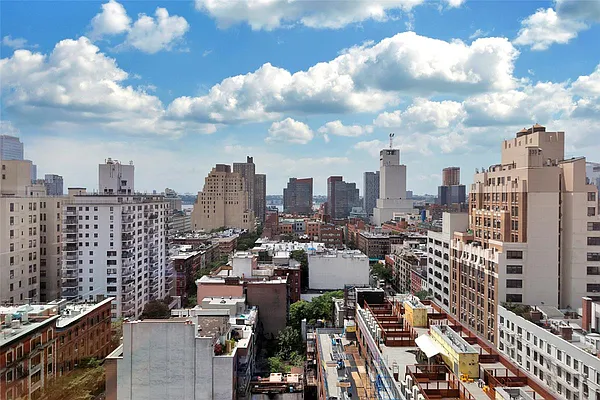 Rented by Engel & Völkers New York City | media 28