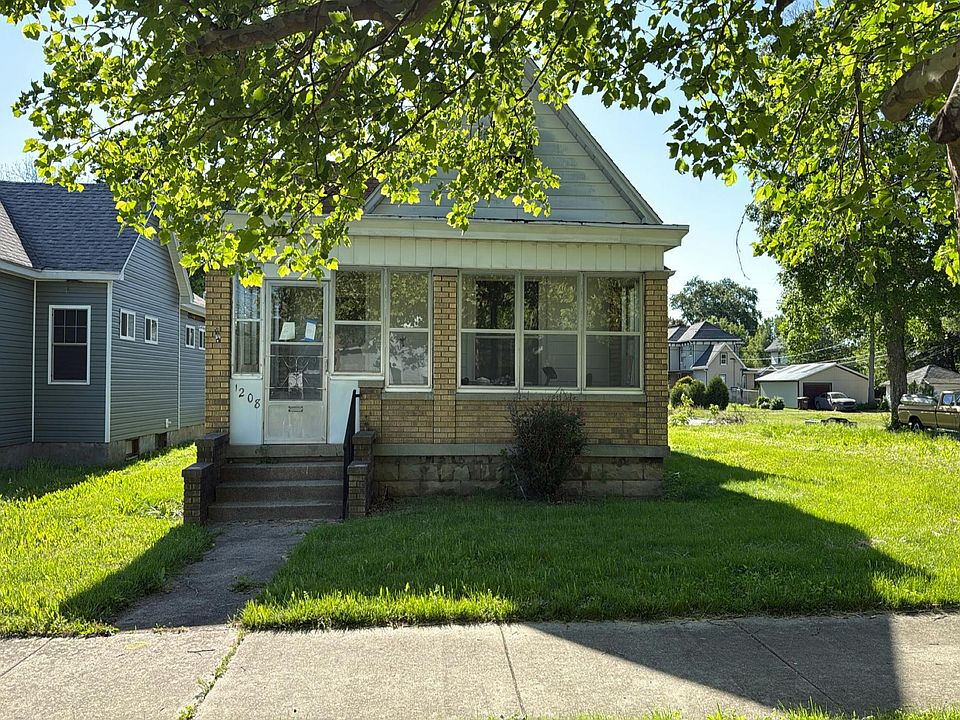 1st image of 1208 N 10th St