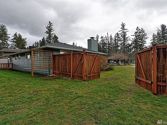 2nd image of 4512 110th Pl NE