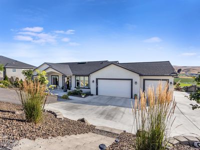 74303 E Grand Bluff Loop, Kennewick, WA, 99338