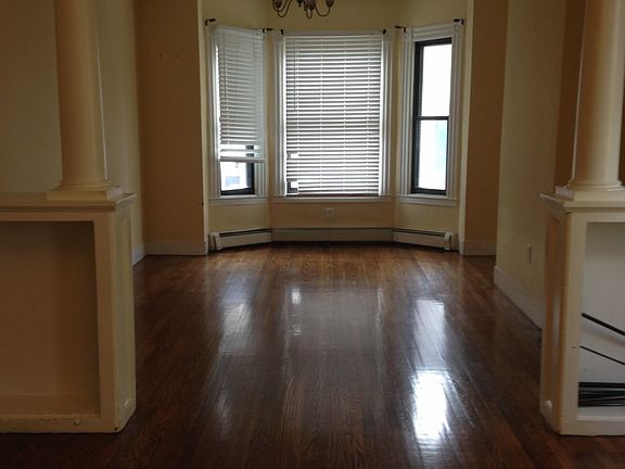 5th image of 344 Saratoga St