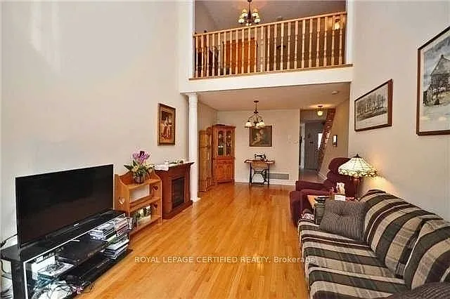 612 Caldwell Cres — Photo 5