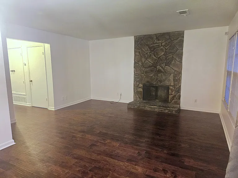 2722 Farmstead Rd SE — Photo 5