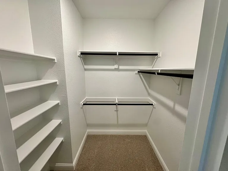2930 Eleanor Dr — Photo 26