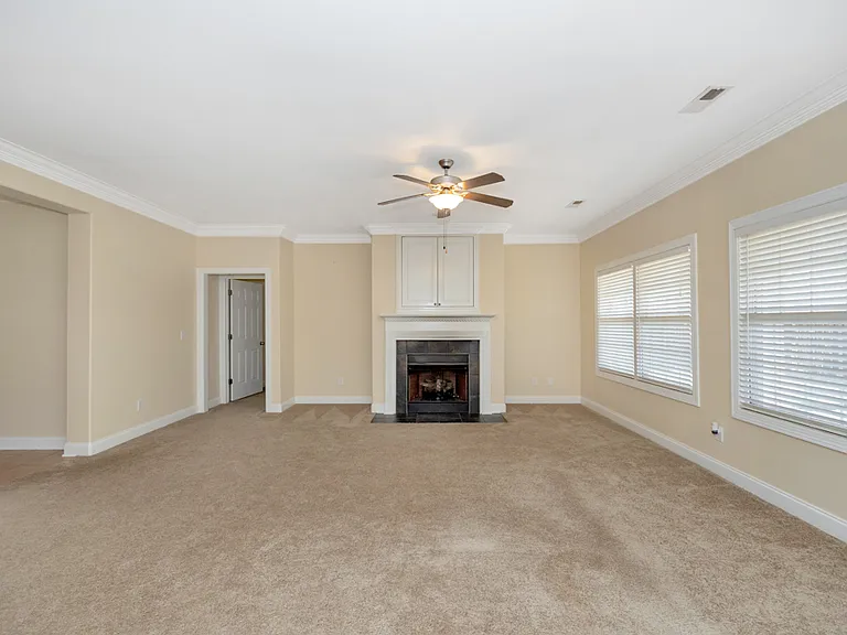 29863 Thunderpaw Dr — Photo 17