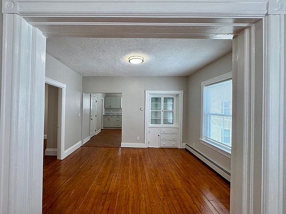 2nd image of 86 Preston St