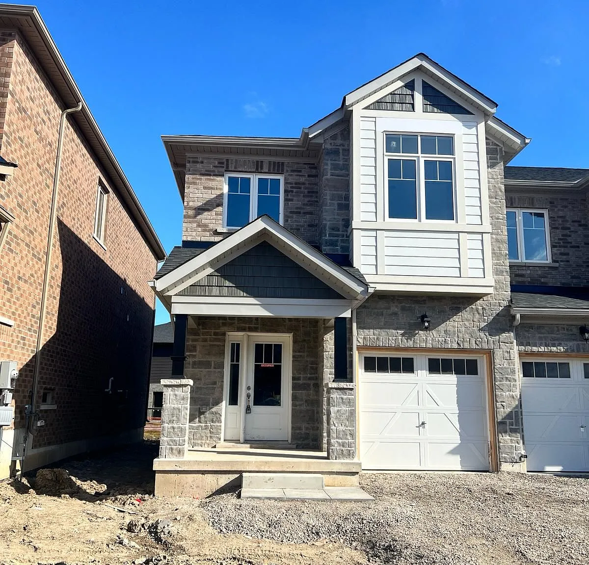 3 bed, $2,500 — Photo 1