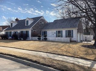 14227 Frances St, Omaha, NE 68144