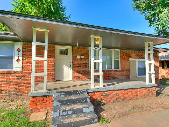 3 bed, 1.5 bath, 1026 sqft, $1,350 — Photo 4