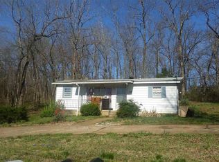 18 W Lakeshore Dr, Cherokee Village, AR 72529