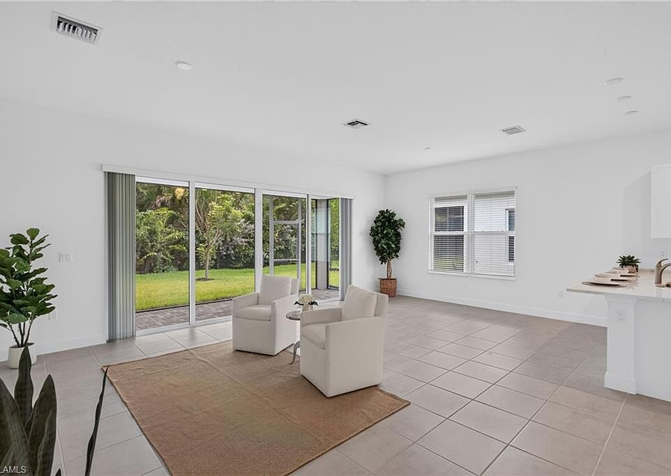 1st image of 12448 Violet LN