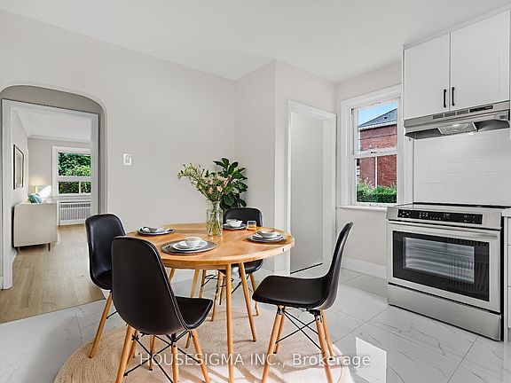 3rd image of 45 Albert St