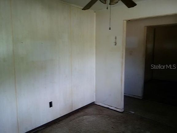 3rd image of 115 Chapel Ln