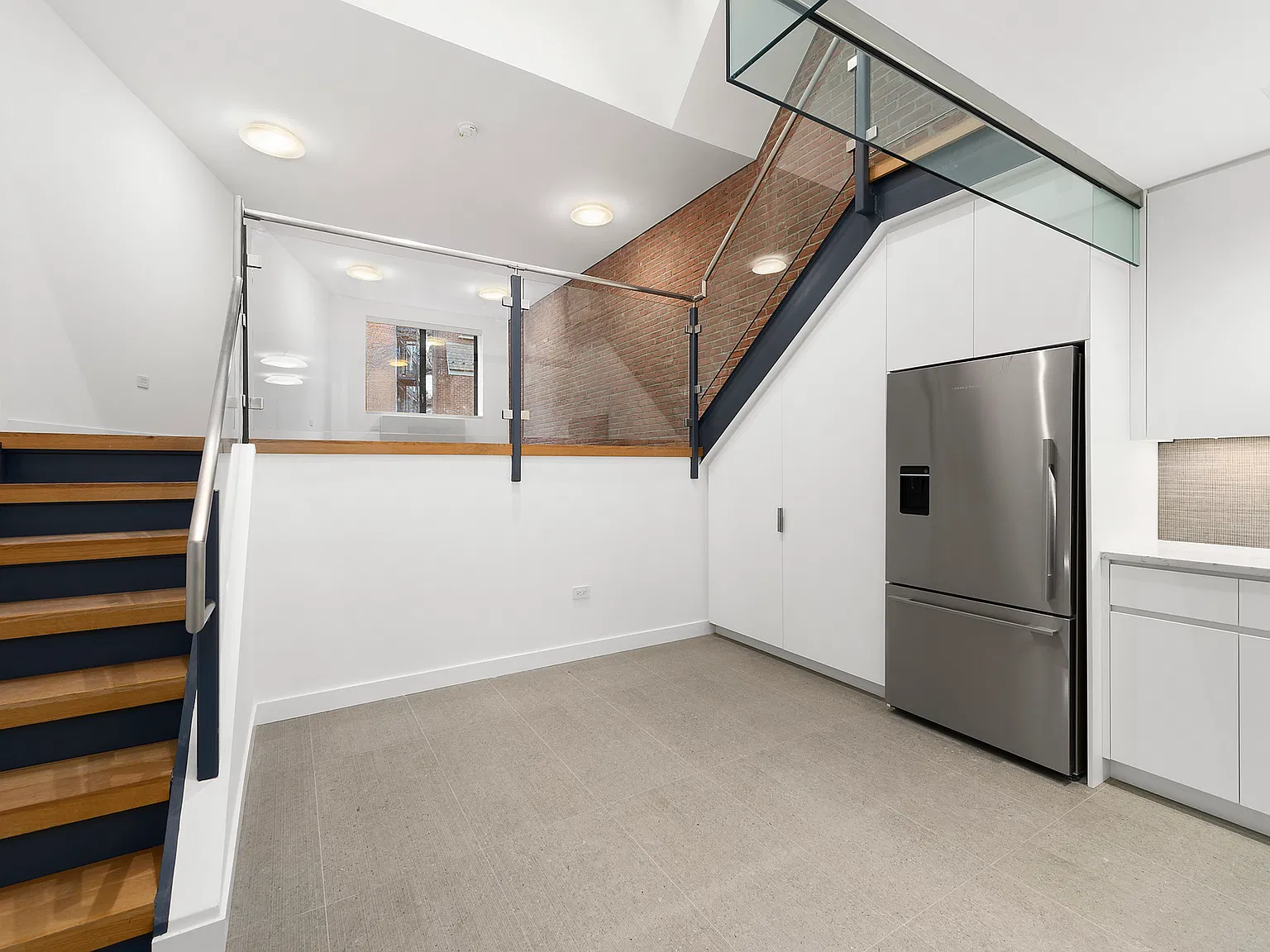 259 West 10th Street — Photo 1