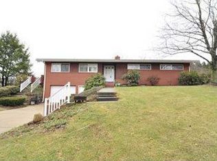 2004 Crissman Dr, Aliquippa, PA 15001