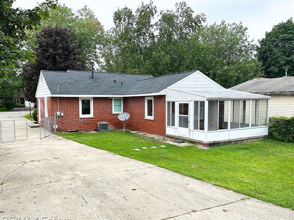 5825 Eldridge Dr, Waterford, MI 48327 MLS 20230069988 Zillow
