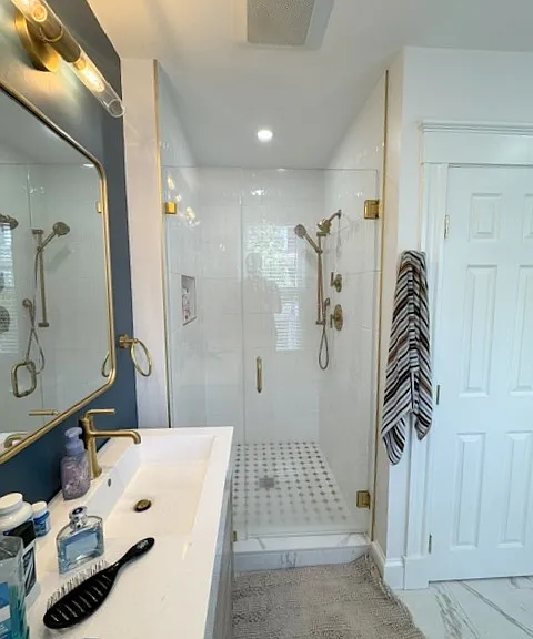 211 W 8th St #2 — Photo 20