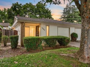 7993 La Riviera Dr, Sacramento, CA 95826