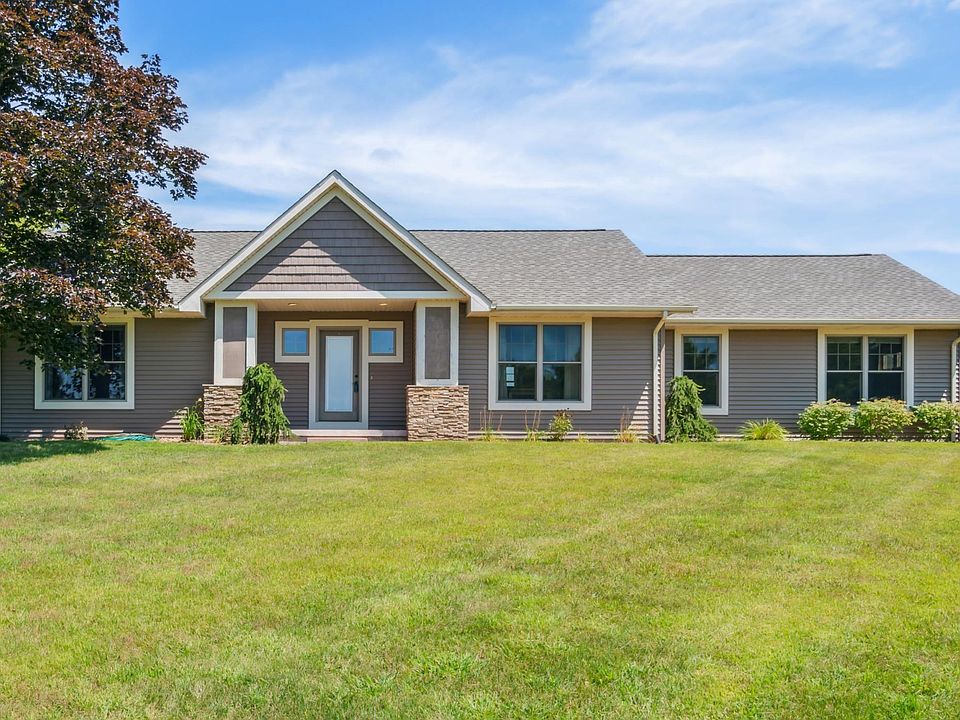 205 Liberty Rd, River Falls, WI 54022 | Zillow