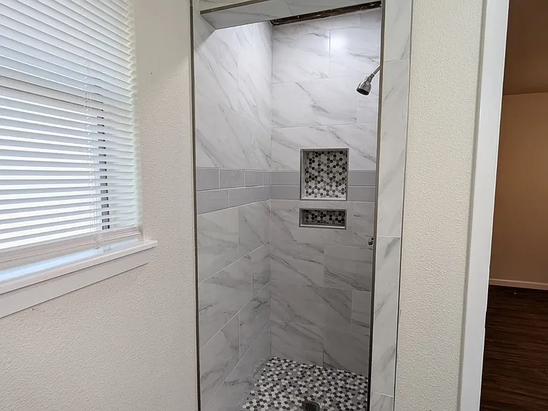 Main Bathroom Shower