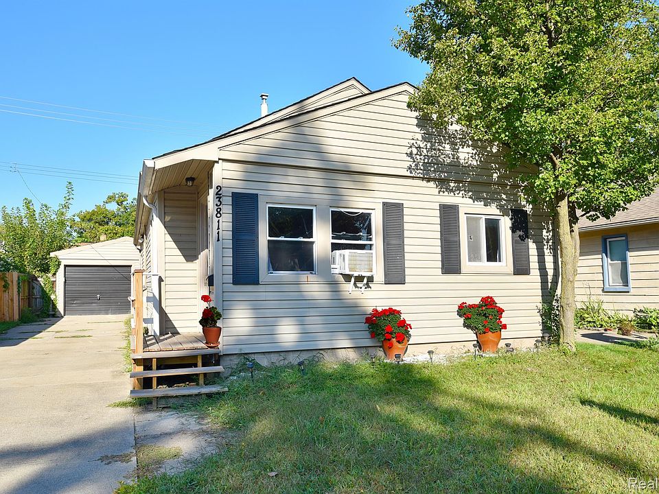 1st image of 23811 Reynolds Ave
