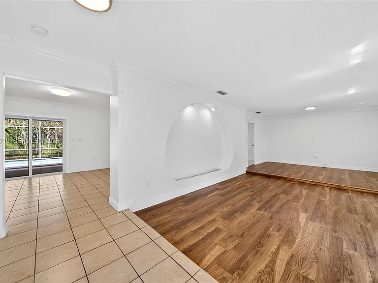 10142 SW 79th Ave — Photo 20